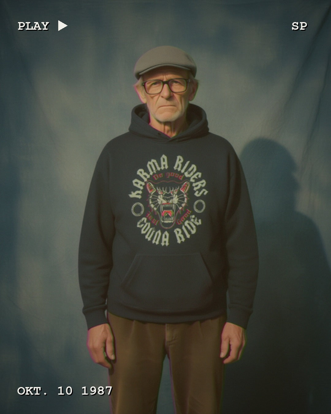 Hoodie KARMA – Modelfoto im VHS-Look