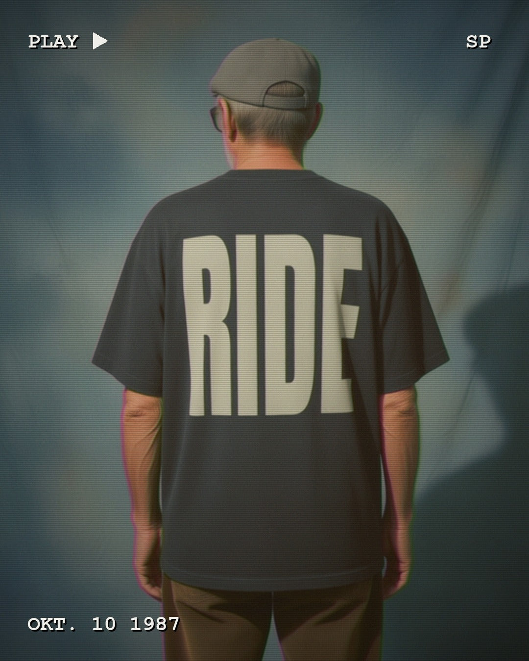 RIDERS GONNA RIDE® T-Shirt RIDE – Modelfoto im VHS-Look